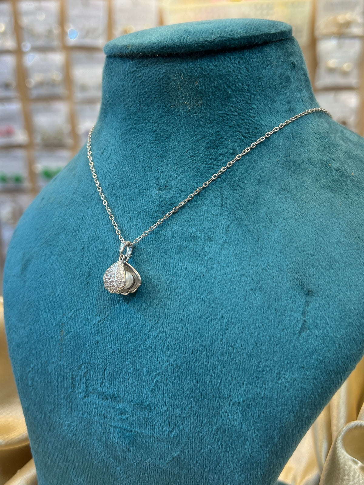 Shell & Pearl