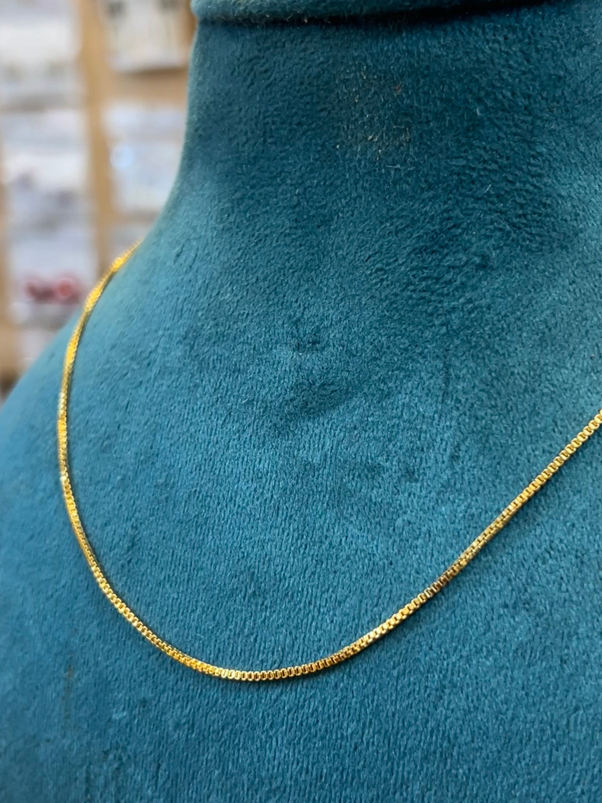 Sleek Chain